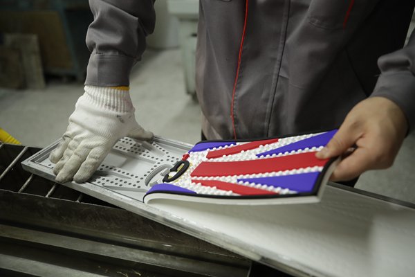 Bar mat demoulding