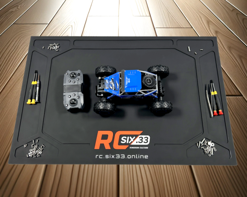 wooden floor displaying a uniform and continuous wood pattern